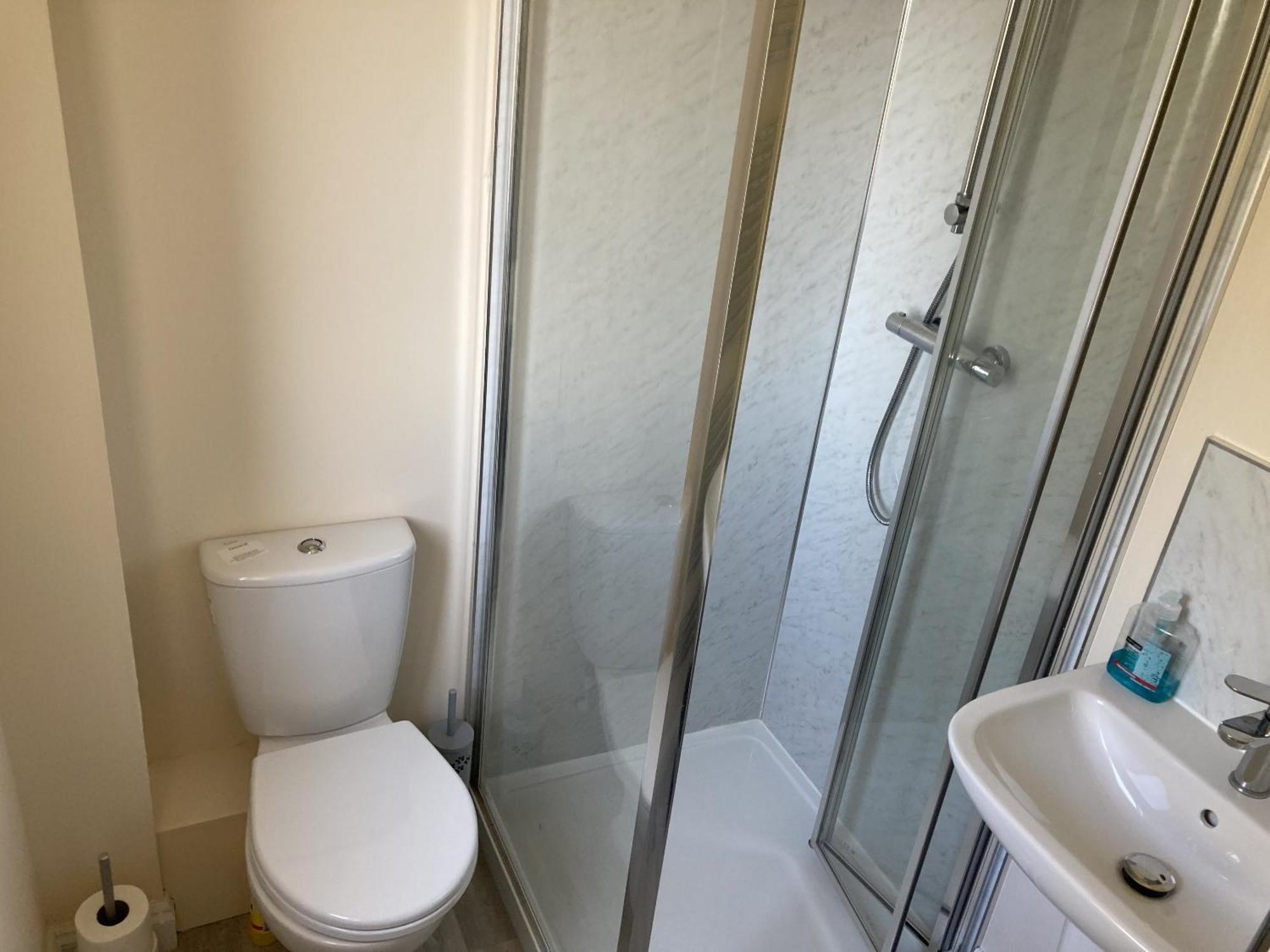 Balderton Newly Built 3 Bed House With Ample Parking 1 빌라 외부 사진